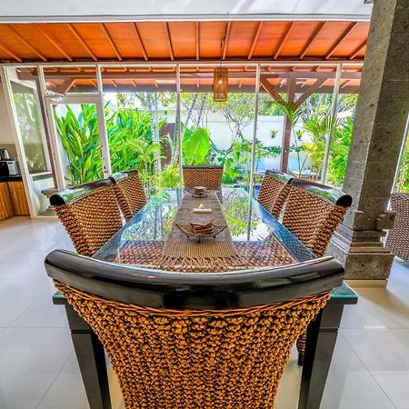 Villa Conor - Legian - Seminyak - 2 Bedroom 2 Bathroom Villa - Great Location エクステリア 写真